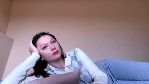 Snapshot of charmingkatie chatting on October 2025 01:12:02 PM katie online show from October 2025 01:12:02 PM