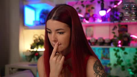 Snapshot of charmings_054 chatting on January 2025 04:21:02 PM Belle and Miley online show from January 2025 04:21:02 PM