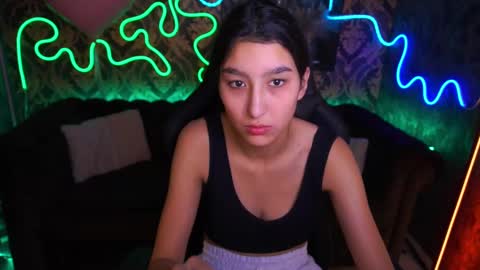 Snapshot of charmmocco chatting on February 2025 10:18:02 AM SweetMoco online show from February 2025 10:18:02 AM