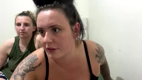 charsworld24 online show from April 2026 05:14:02 PM