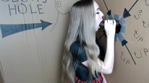 Snapshot of charurbab chatting on November 2025 09:56:02 AM Anna online show from November 2025 09:56:02 AM