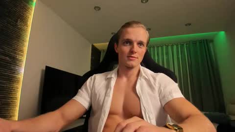 Chase Reed online show from October 2025 07:30:02 PM