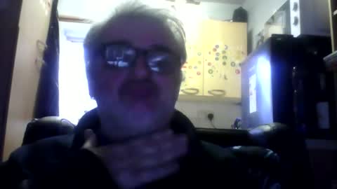 Snapshot of chatubatelee555 chatting on January 2026 02:08:01 PM lee online show from January 2026 02:08:01 PM