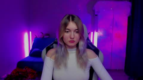 Snapshot of chatur_lady_ chatting on January 2025 11:17:01 AM Betty online show from January 2025 11:17:01 AM