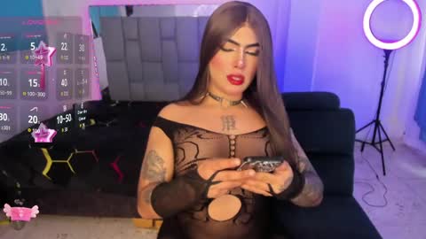 Snapshot of chaturmodels chatting on June 2026 06:23:02 PM Sophie online show from June 2026 06:23:02 PM