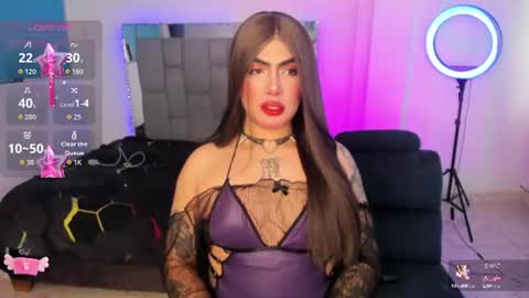 Snapshot of chaturmodels chatting on July 2026 07:44:01 PM Sophie online show from July 2026 07:44:01 PM