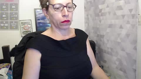 CHAYLA VICTORIA RUIZ  online show from September 2025 08:30:02 PM