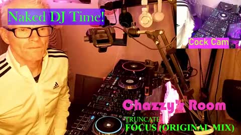 Snapshot of chazboudoir chatting on January 2025 02:53:02 AM ChazBoudoir online show from January 2025 02:53:02 AM