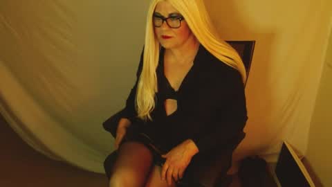 Snapshot of chazzydoesit chatting on March 2026 07:53:01 AM Chazzy online show from March 2026 07:53:01 AM