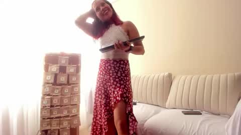 Regina Phalange online show from December 2025 09:01:02 PM