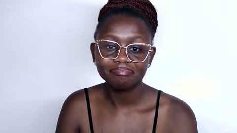 Snapshot of cheeky_charms chatting on September 2025 05:29:02 PM cheeky_charms online show from September 2025 05:29:02 PM