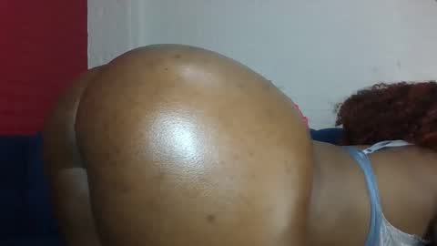 Snapshot of cheeky_charms chatting on January 2026 07:43:02 AM cheeky_charms online show from January 2026 07:43:02 AM