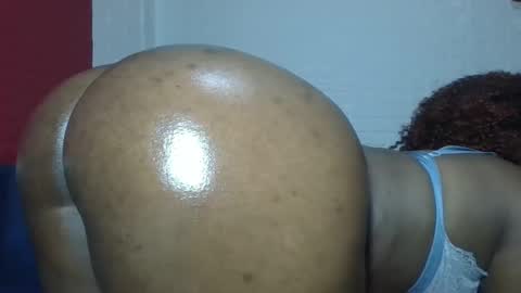 Snapshot of cheeky_charms chatting on January 2026 07:35:02 AM cheeky_charms online show from January 2026 07:35:02 AM