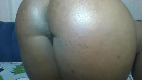 Snapshot of cheeky_charms chatting on February 2026 06:19:02 AM cheeky_charms online show from February 2026 06:19:02 AM