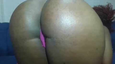 Snapshot of cheeky_charms chatting on February 2026 06:37:01 PM cheeky_charms online show from February 2026 06:37:01 PM