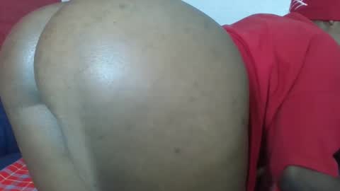 Snapshot of cheeky_charms chatting on March 2026 05:37:02 AM cheeky_charms online show from March 2026 05:37:02 AM