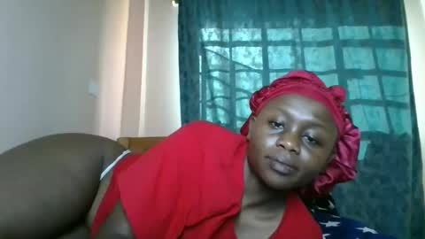 Snapshot of cheeky_charms chatting on April 2026 12:43:01 PM cheeky_charms online show from April 2026 12:43:01 PM