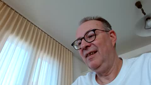 cheer2u online show from January 2025 11:00:01 AM