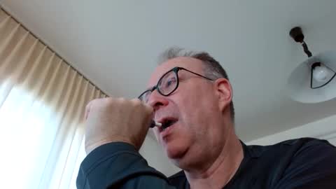 cheer2u online show from January 2026 11:05:01 AM