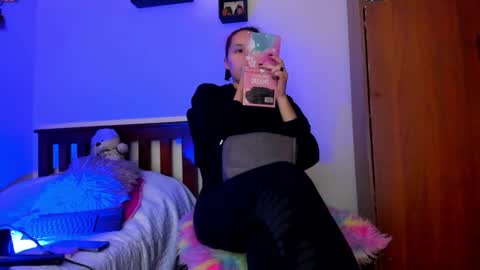 Snapshot of cheeryl chatting on March 2025 03:57:02 AM Miss Cheeryl online show from March 2025 03:57:02 AM