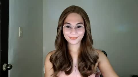 Snapshot of chelly4u69 chatting on June 2026 10:15:01 AM chelly4u69 online show from June 2026 10:15:01 AM