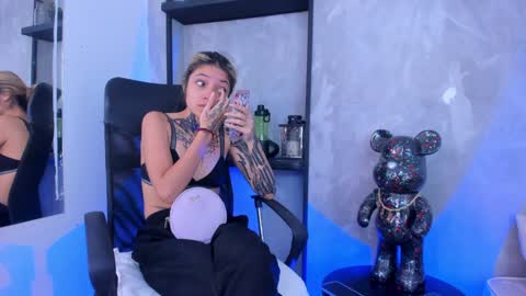 Snapshot of chelseadalea chatting on January 2025 05:56:02 PM Chelsea online show from January 2025 05:56:02 PM