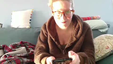 Snapshot of chelseasentra1 chatting on December 2024 06:06:01 PM Chelsea online show from December 2024 06:06:01 PM