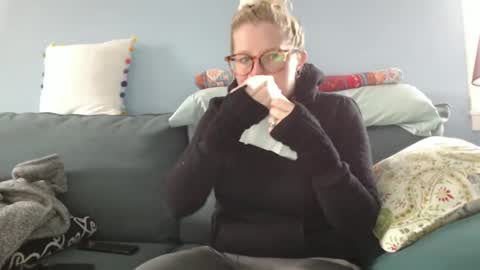 Snapshot of chelseasentra1 chatting on December 2024 05:33:01 PM Chelsea online show from December 2024 05:33:01 PM