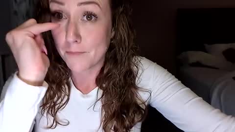 chelsee lynn online show from January 2025 03:13:01 AM