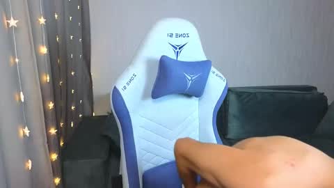 LUCASRYANPVT IS OPEN online show from February 2025 04:42:02 AM