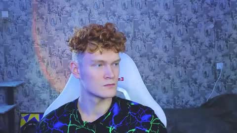 LUCASRYANPVT IS OPEN online show from February 2025 09:28:01 AM