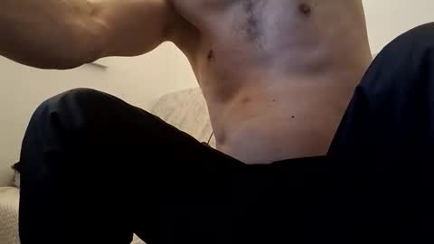 Snapshot of cherchefemme2 chatting on March 2026 06:01:02 PM PutePourFemme online show from March 2026 06:01:02 PM