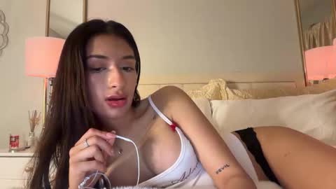 cherliecarmen online show from February 2026 06:34:01 AM