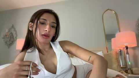cherliecarmen online show from May 2026 06:58:01 PM