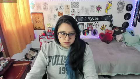 cherry_blushh online show from April 2026 09:02:01 PM