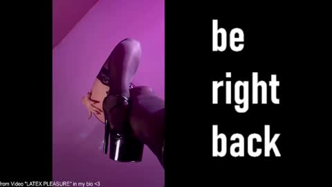 Vanessa Ray  STREAMING TIME everyday of the week  -  German time. except Saturday online show from January 2025 01:06:02 PM