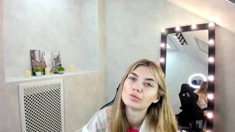 cherry_pr1ce online show from December 2024 12:54:02 AM