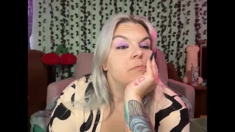 CherryBombBomb online show from May 2026 07:05:02 AM
