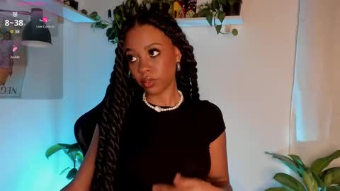 Snapshot of cherrybr_ chatting on September 2025 02:02:01 AM Cherry Lady online show from September 2025 02:02:01 AM