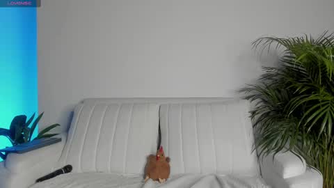 Snapshot of cherrybr_ chatting on October 2025 02:40:02 AM Cherry Lady online show from October 2025 02:40:02 AM