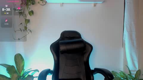 Snapshot of cherrybr_ chatting on October 2025 12:47:01 AM Cherry Lady online show from October 2025 12:47:01 AM