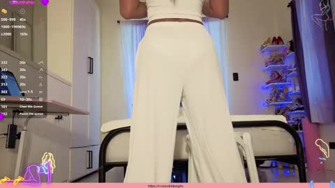 Snapshot of cherrycreme chatting on March 2026 02:24:01 AM Cherry online show from March 2026 02:24:01 AM