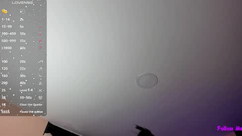 Snapshot of cherrycurvy_01 chatting on December 2025 07:18:01 PM Sofia online show from December 2025 07:18:01 PM