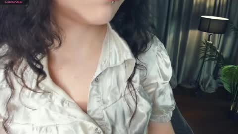 Isabel online show from April 2026 06:16:02 PM