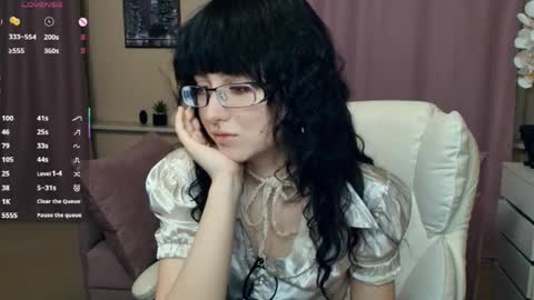 Isabel online show from May 2026 08:06:01 PM