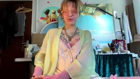 Nika online show from April 2026 12:11:02 PM