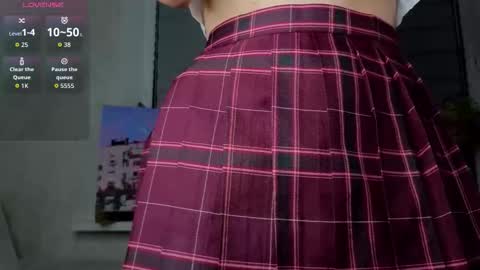 Lysia online show from November 2025 12:28:02 PM