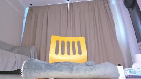 Snapshot of cherrypie_001 chatting on August 2026 05:20:01 AM Aisu online show from August 2026 05:20:01 AM
