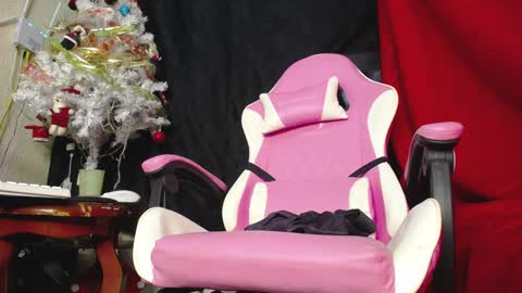 cherry hot online show from January 2025 07:04:01 PM