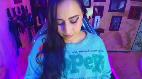 Snapshot of cherryy_bombshelll chatting on October 2025 03:53:01 PM cherry online show from October 2025 03:53:01 PM